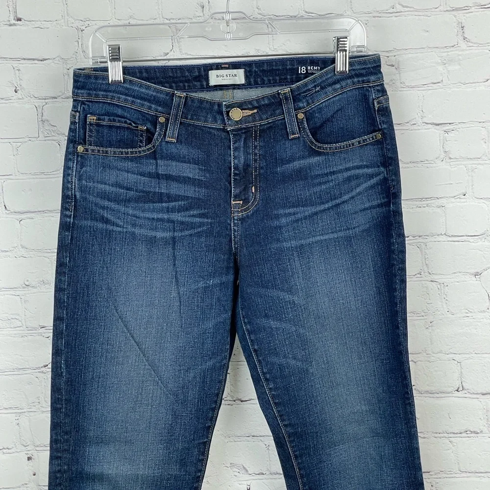 Big Star Nova XVI 18 Remy Boot Cut Mid-Dark Wash Blue Jeans Size 28R